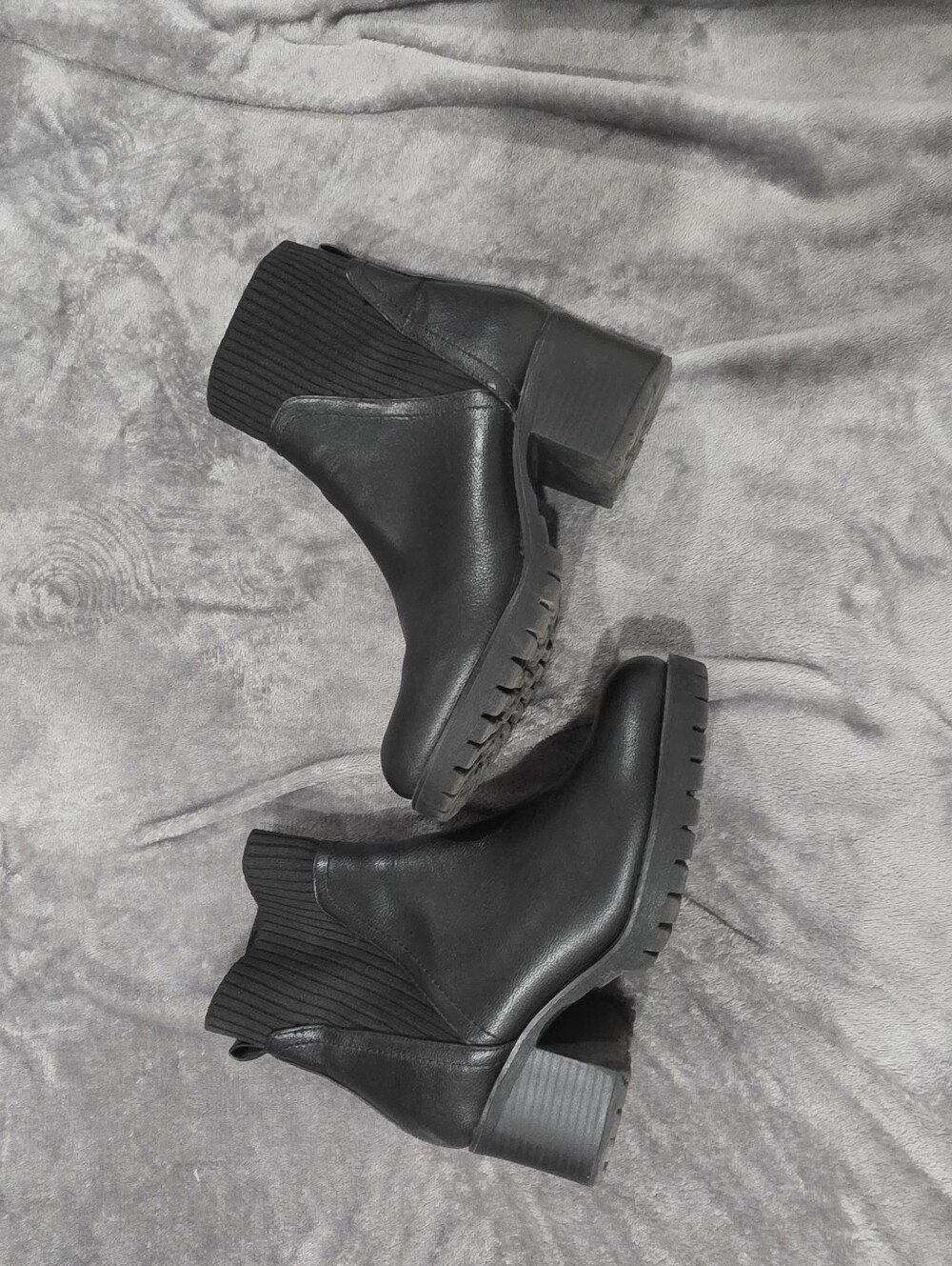 MIA Women's Black Chelsea Block Heel Ankle Boots
